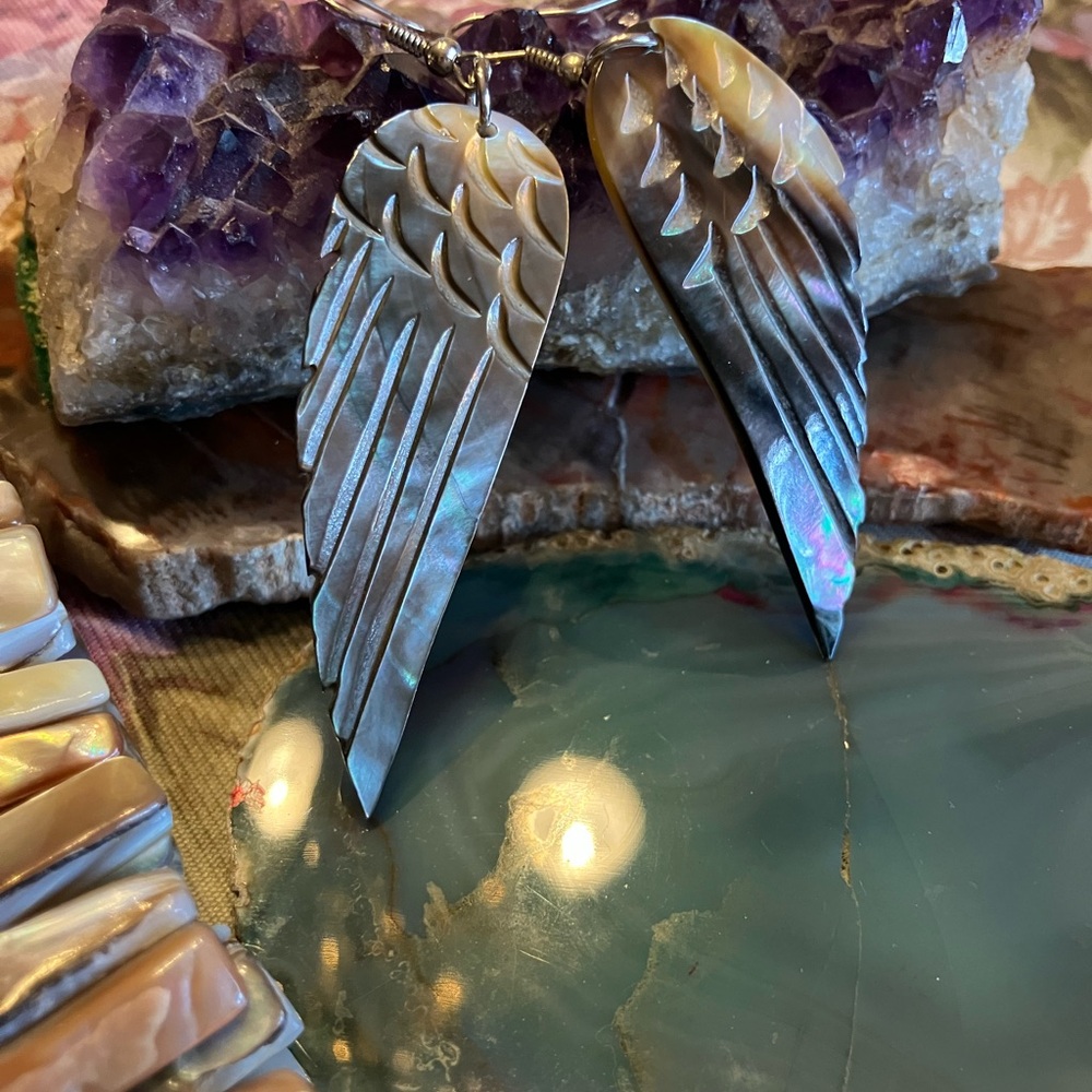 Iridescent Abalone Shell Angel wing Earrings and matching Bracelet - Picture 7 of 13